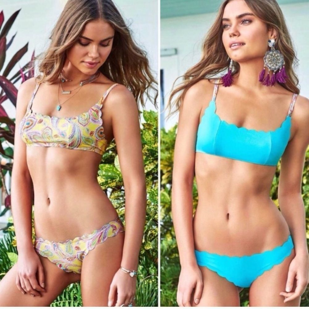 Nwt Anthropologie PilyQ Baha reversible seamles scallop wave Teeny bikini bottom